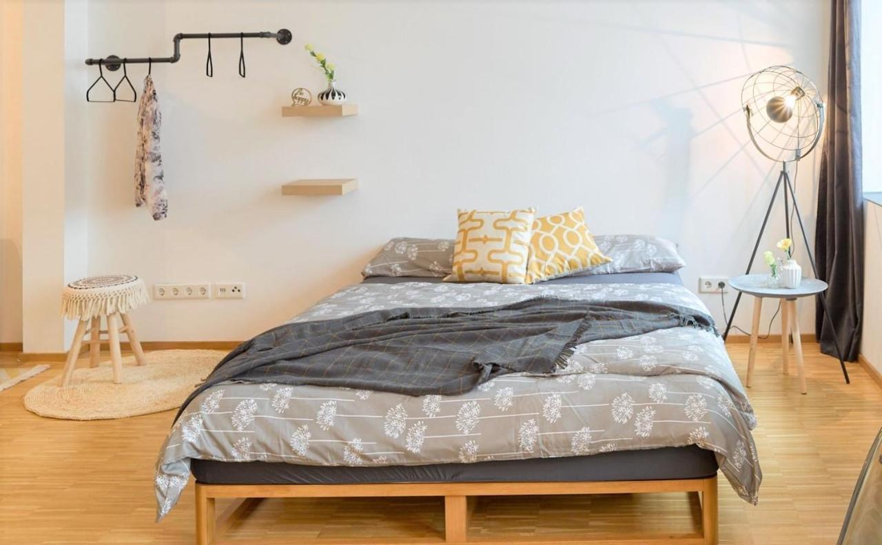 ☆Design Apartment Zentral☆200M Vom Marktplatz☆Ruhige Altstadtlage☆ ريوتلنجن المظهر الخارجي الصورة