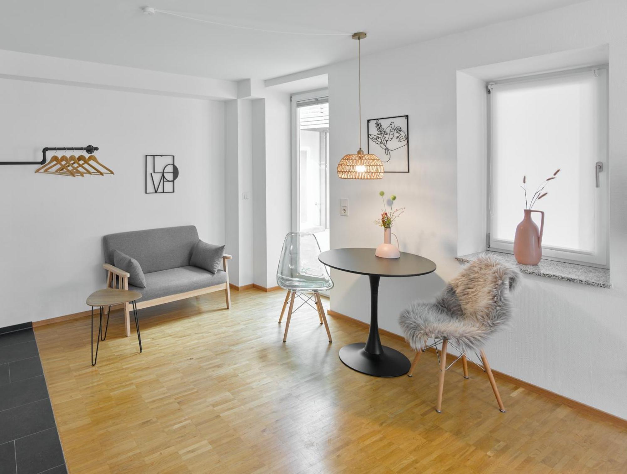 ☆Design Apartment Zentral☆200M Vom Marktplatz☆Ruhige Altstadtlage☆ ريوتلنجن المظهر الخارجي الصورة