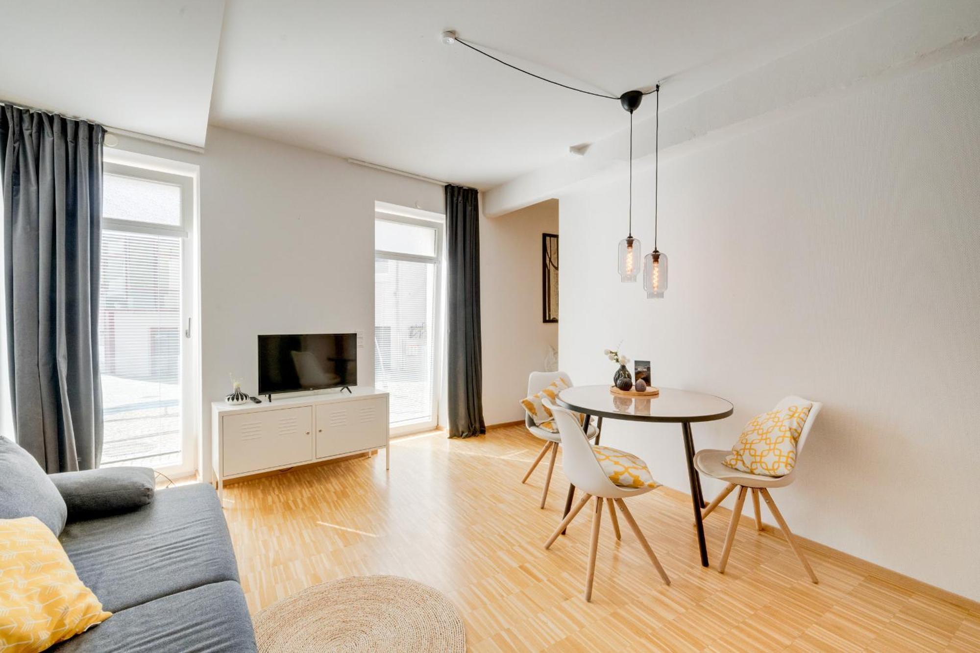 ☆Design Apartment Zentral☆200M Vom Marktplatz☆Ruhige Altstadtlage☆ ريوتلنجن المظهر الخارجي الصورة