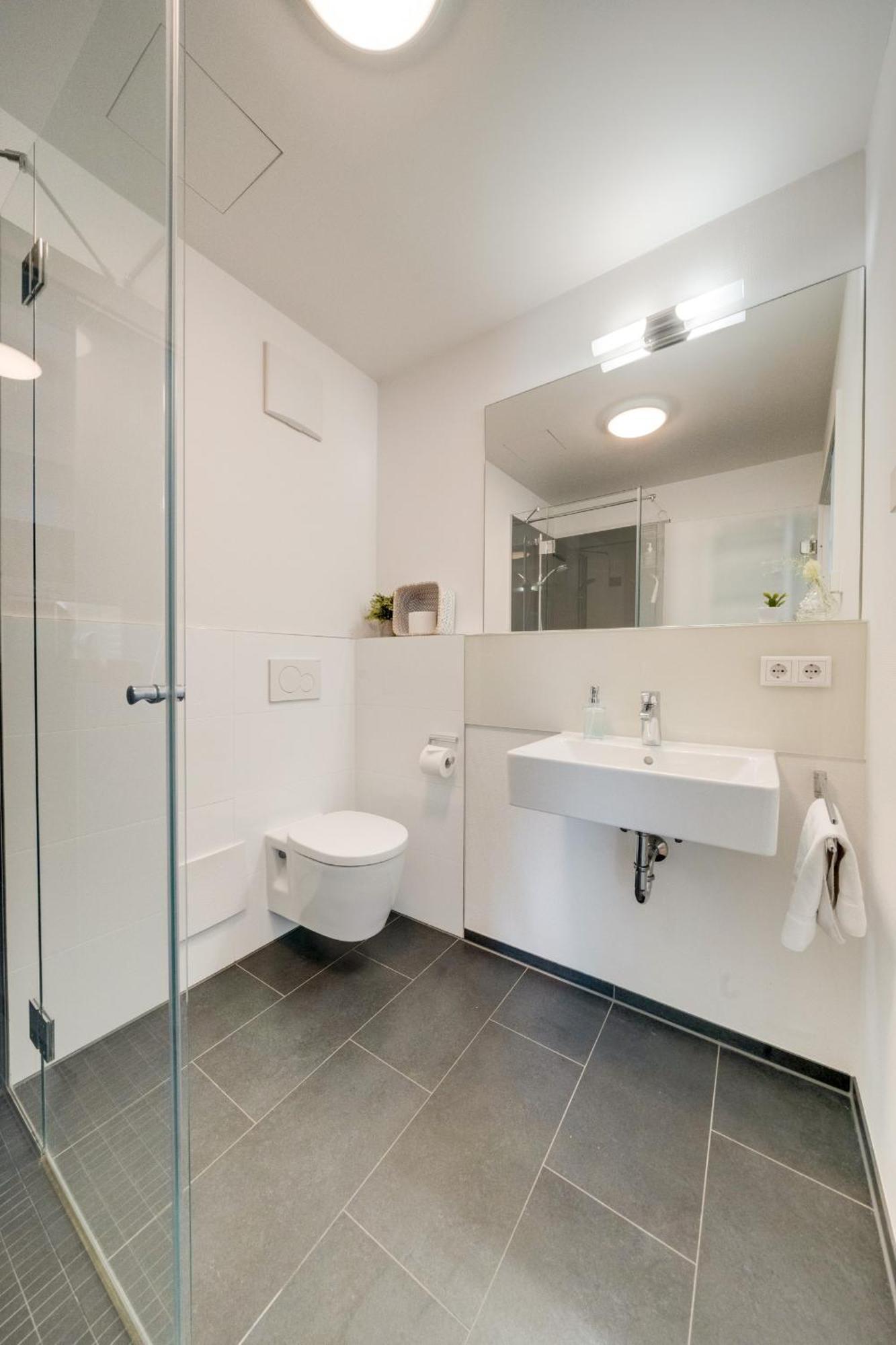 ☆Design Apartment Zentral☆200M Vom Marktplatz☆Ruhige Altstadtlage☆ ريوتلنجن المظهر الخارجي الصورة