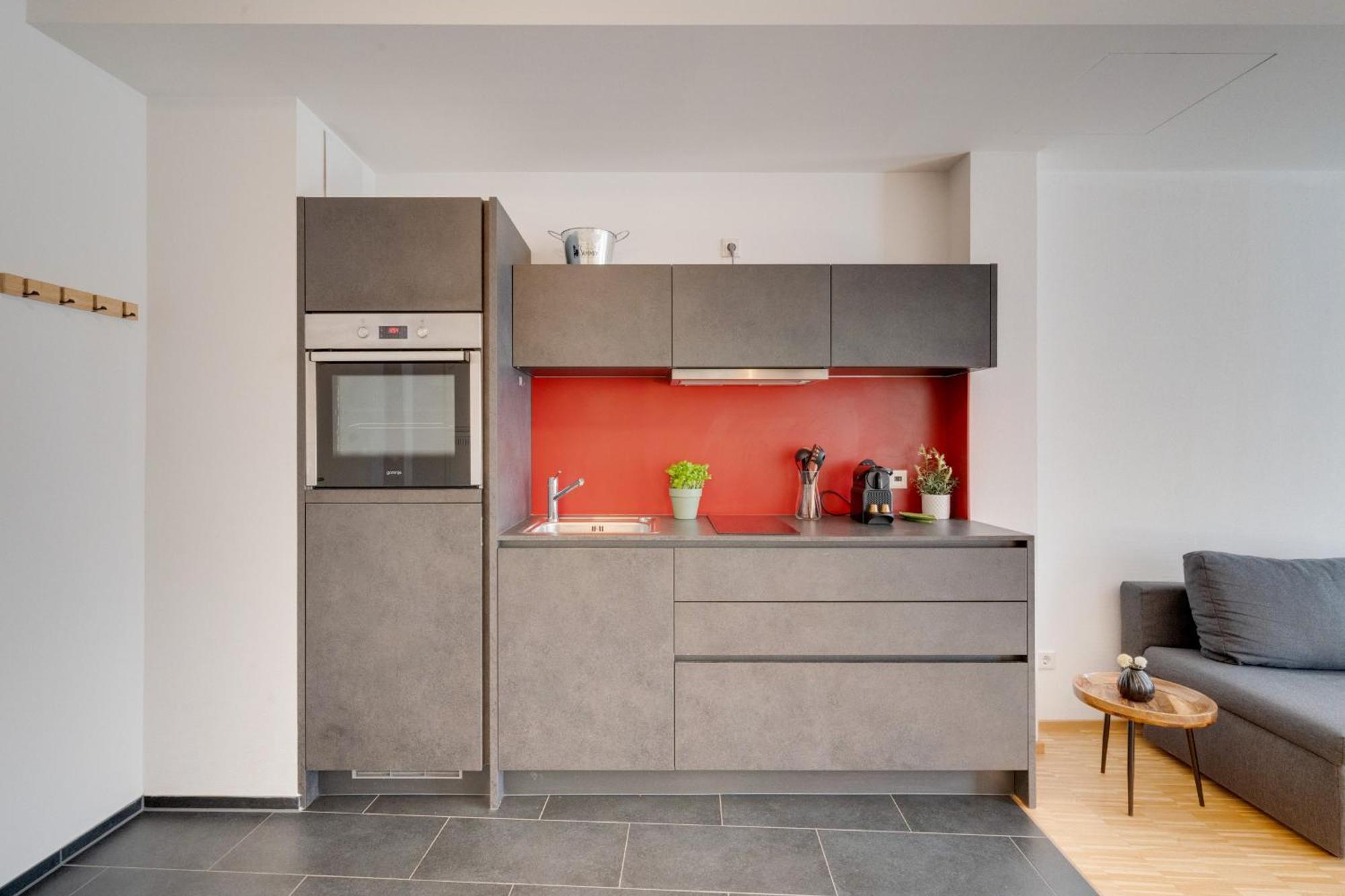 ☆Design Apartment Zentral☆200M Vom Marktplatz☆Ruhige Altstadtlage☆ ريوتلنجن المظهر الخارجي الصورة
